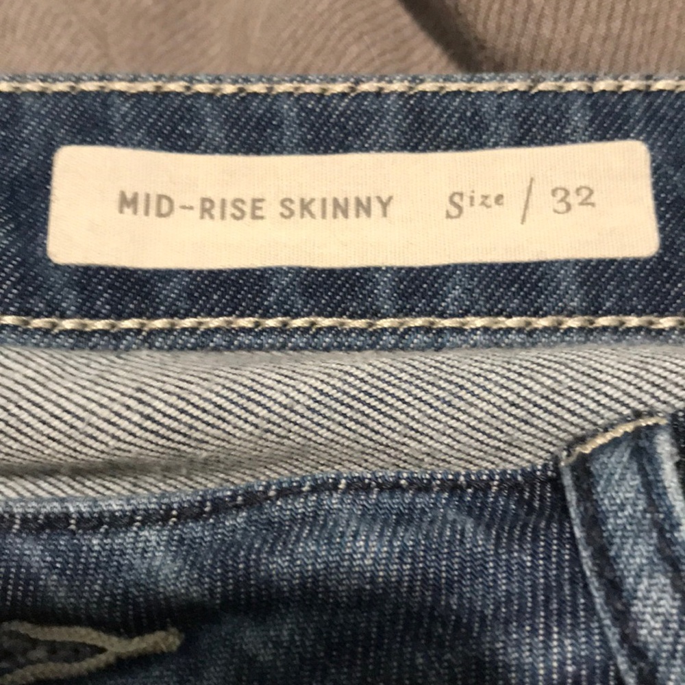 Pilcro for Anthropologie Mid Rise Distressed Ankle Jeans - Picture 5 of 6